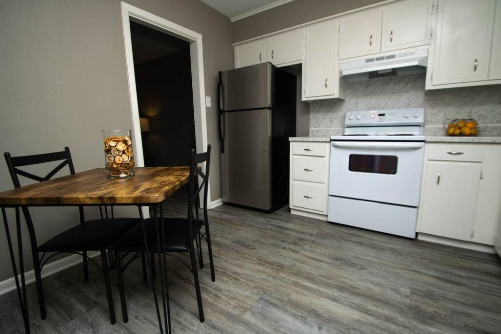 Zen'S Retreat Apartment North Little Rock Ngoại thất bức ảnh