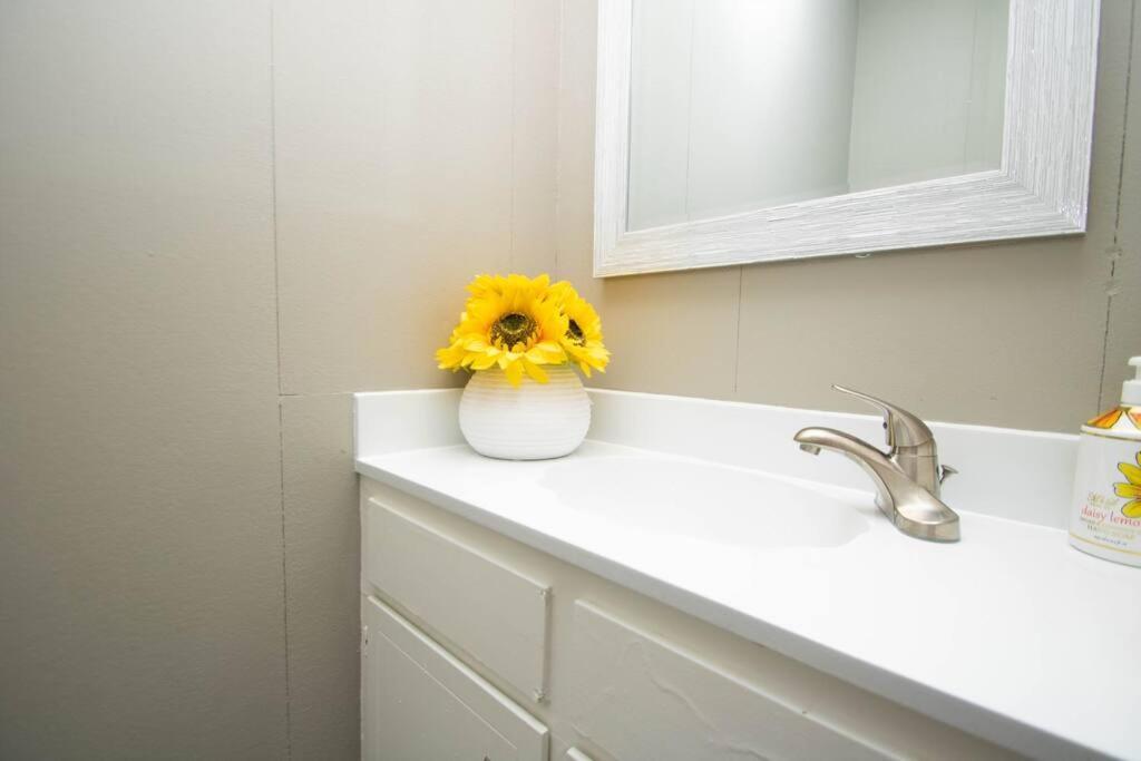 Zen'S Retreat Apartment North Little Rock Ngoại thất bức ảnh